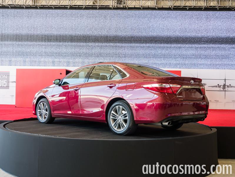 Toyota Camry 2015