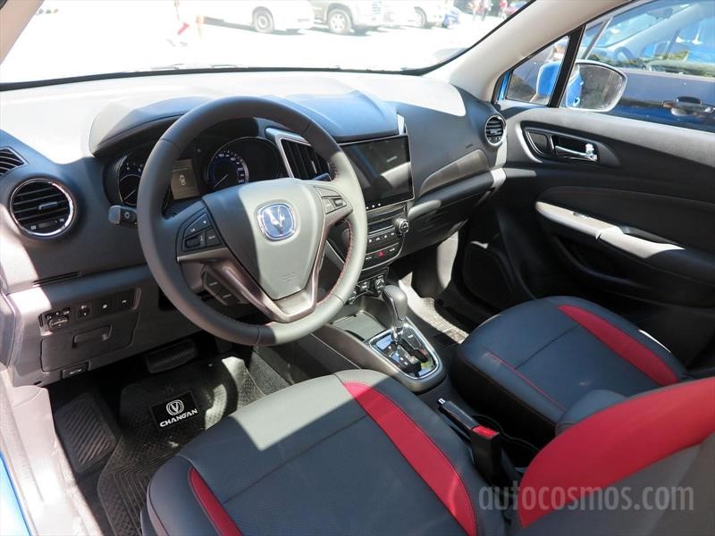 Changan CS15 y CS75 en Argentina
