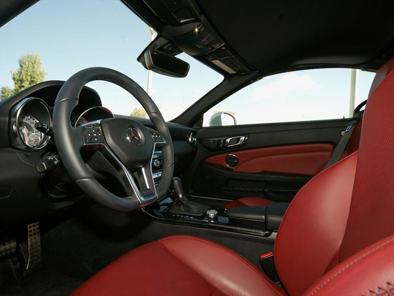 Mercedes-Benz SLK 350 CGI 2011 a prueba