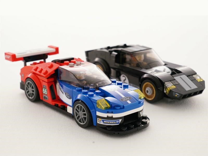Ford GT 2016 y GT40 1966 al estilo Lego
