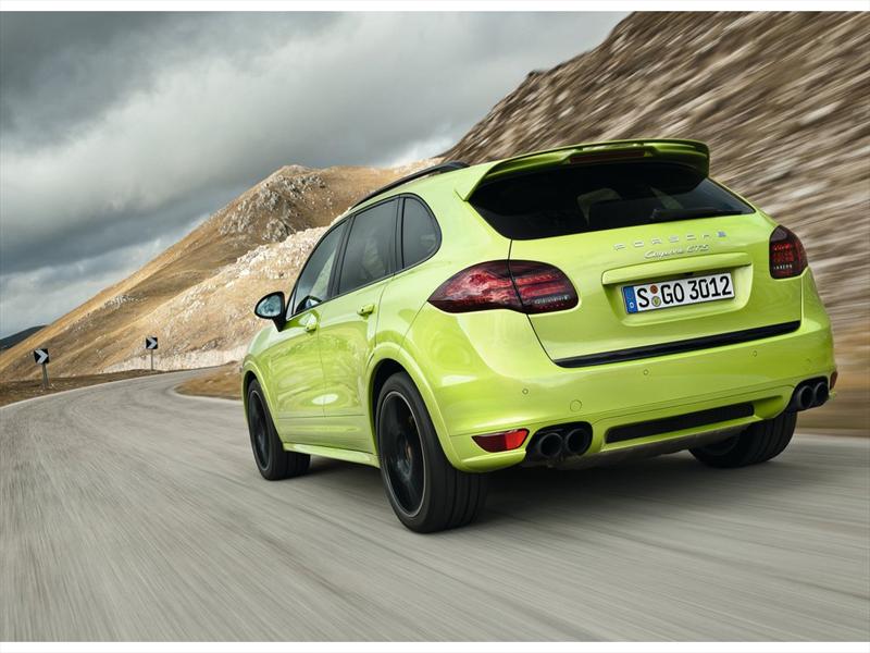 Porsche Cayenne GTS 2013