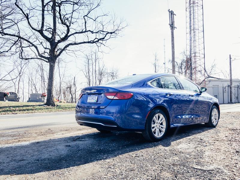 Chrysler 200 2015