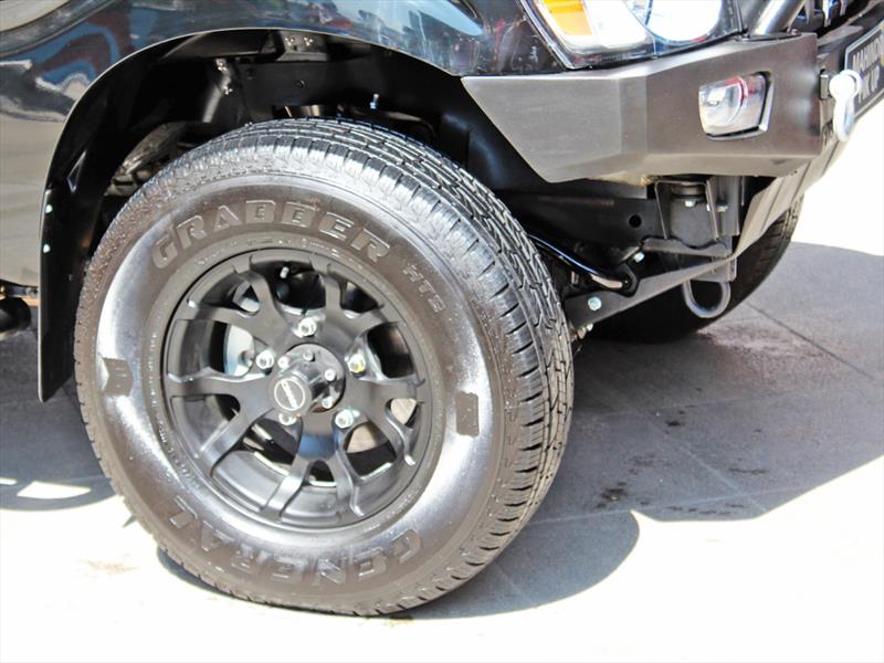 Mahindra Pik Up Limited by Chaleco López