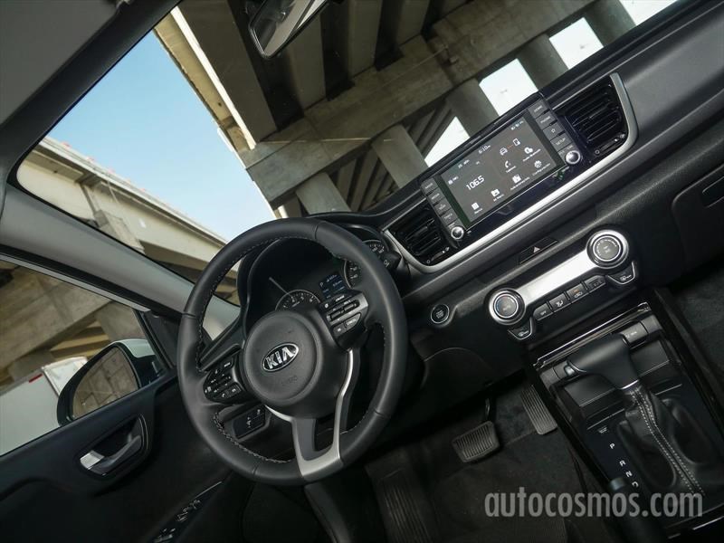 KIA Rio Sedán 2018