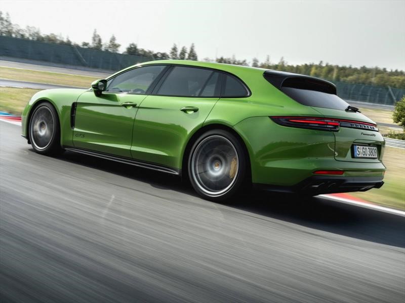 Porsche Panamera GTS 2019