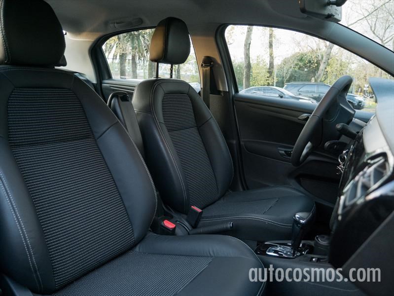 Peugeot 301 AT a prueba