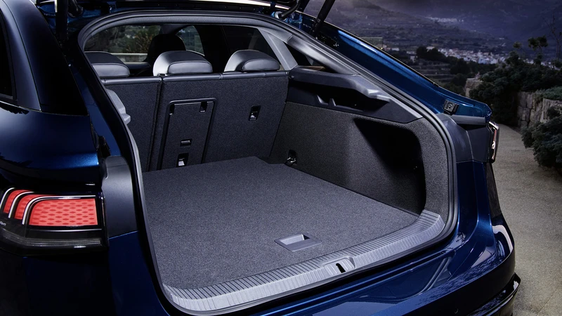 VW ID.7 debuta el sucesor eléctrico del Passat