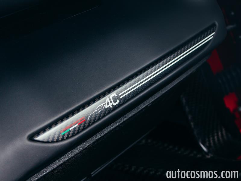 Alfa Romeo 4C 2015