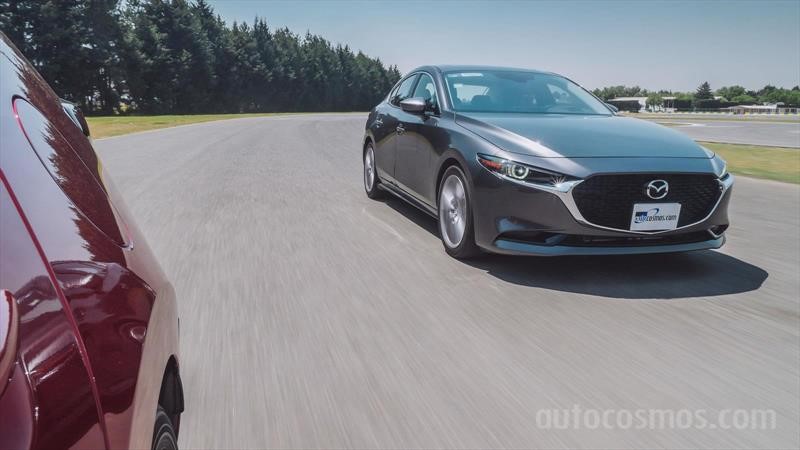 Mazda3 Sedán vs Mazda3 Hatchback