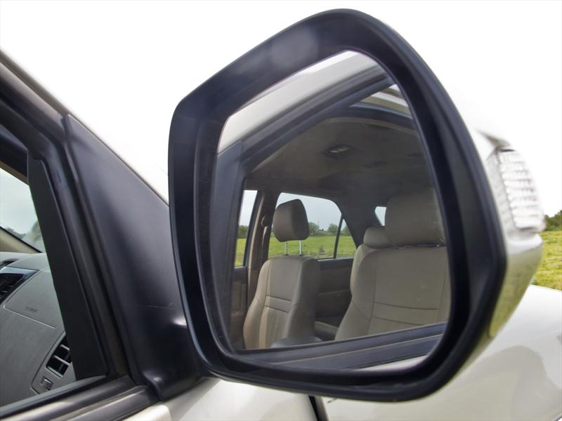 Toyota Hilux SW4 a prueba