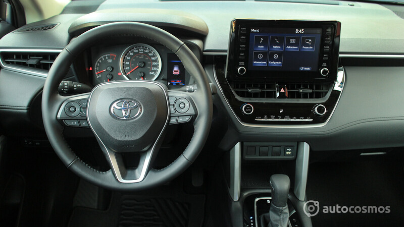 Toyota Corolla Cross 2022, prueba