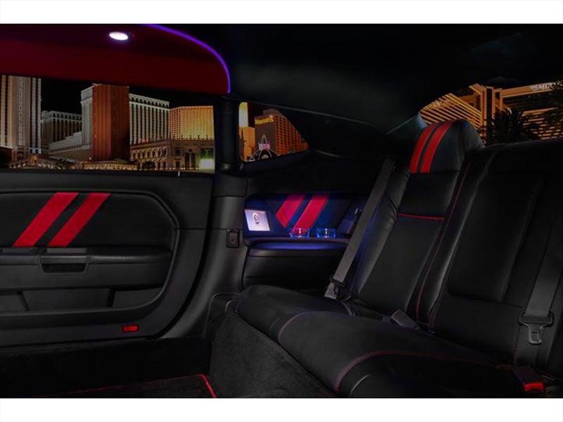 Dodge Challenger SRT8 Limusina