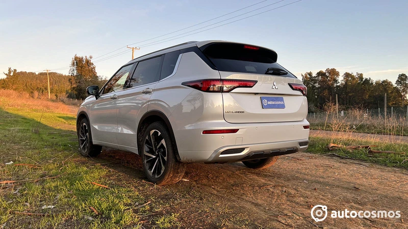Mitsubishi Outlander 2025