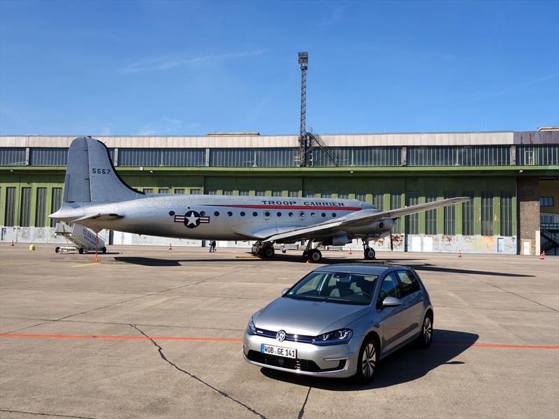 Volkswagen e-Golf, lo manejamos en Berlín
