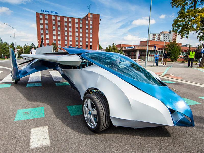 AeroMobil, el auto volador