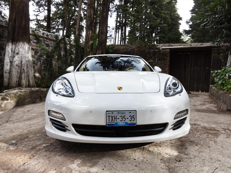 Porsche Panamera S Hybrid 2012