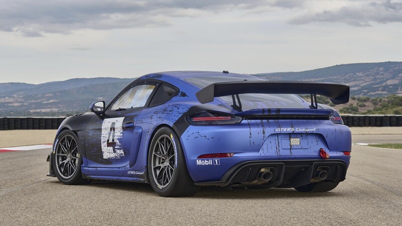 Porsche 718 Cayman GT4 RS Clubsport 2022