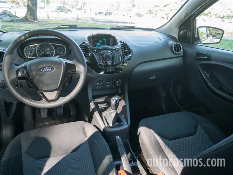 Ford Ka+ (sedán) a prueba