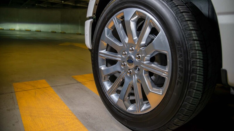 Ford Lobo Limited Híbrida 2021 a prueba