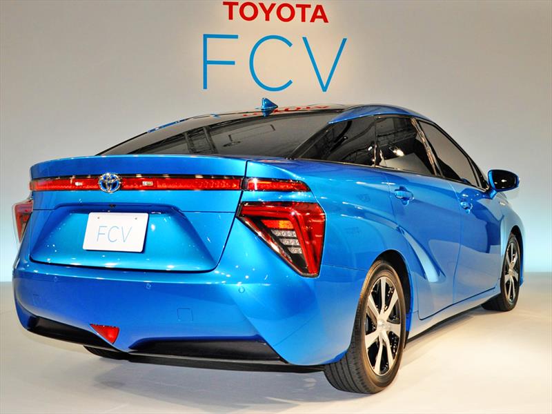 Toyota FCV 2015