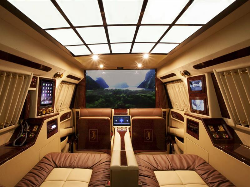 Concept One Curve, Cadillac Escalade 2015