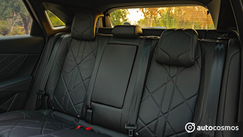 DS 7 Crossback E-Tense 4x4 - Test Drive