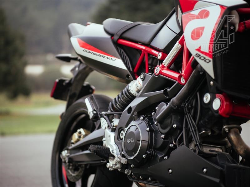Aprilia Dorsoduro 900