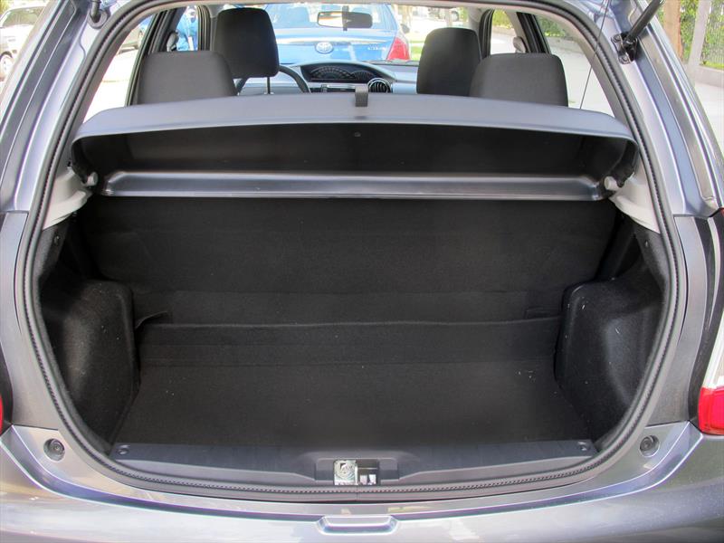 Prueba nuevo Toyota Etios