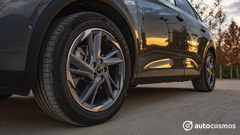 DS 7 Crossback E-Tense 4x4 - Test Drive