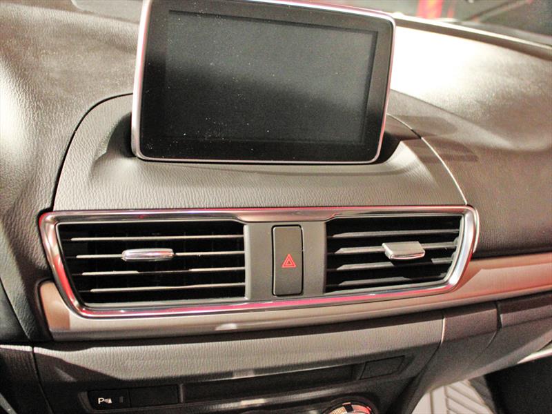 New Mazda3 2014 Lanzamiento en Chile