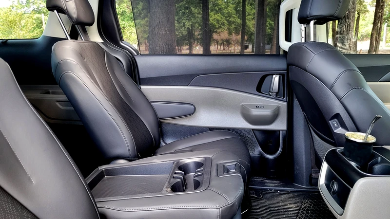 Test Drive Kia Carnival: la nave especial estrena