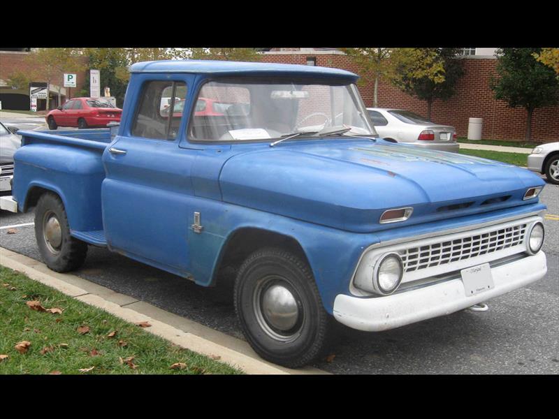 Bonus: Chevrolet 400 / Chevy / C-10