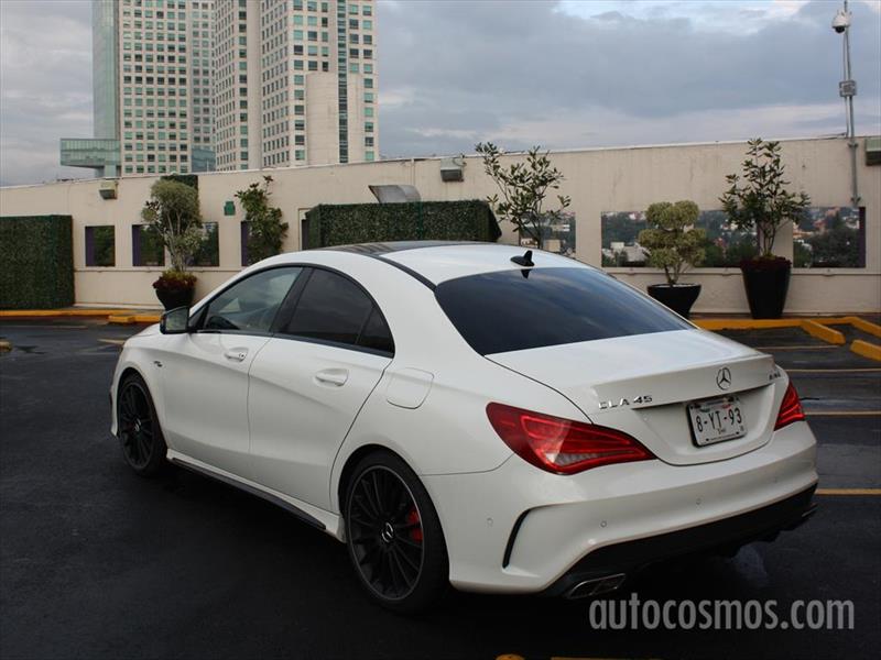 Mercedes-Benz CLA 45 AMG