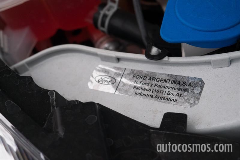 Ford Focus sedán a prueba
