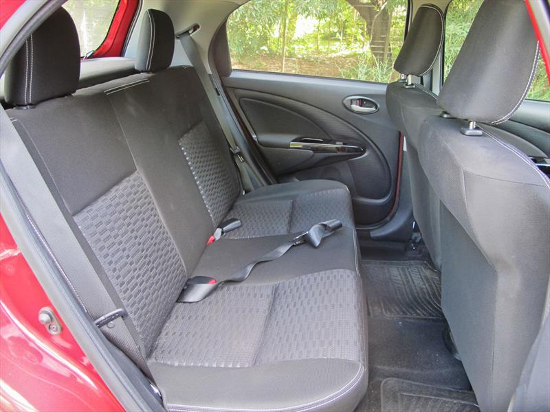 Prueba Toyota Etios Cross