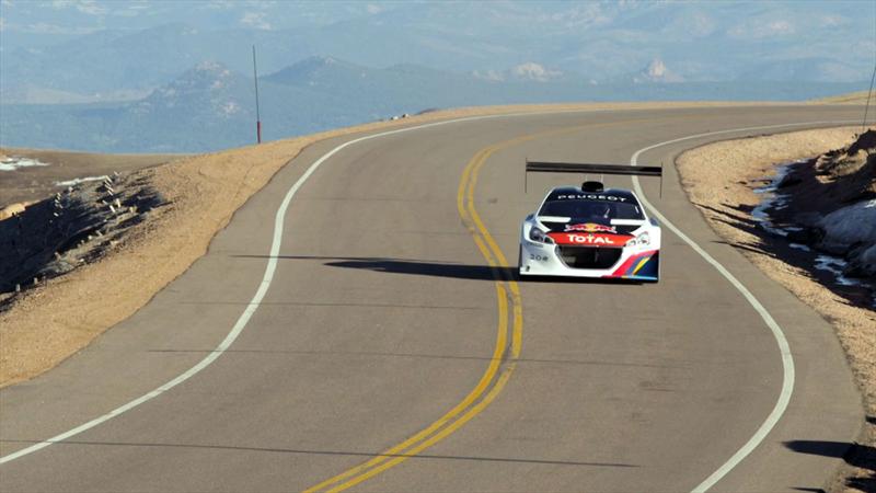 Loeb prueba el Peugeot 208 en Pikes Peak