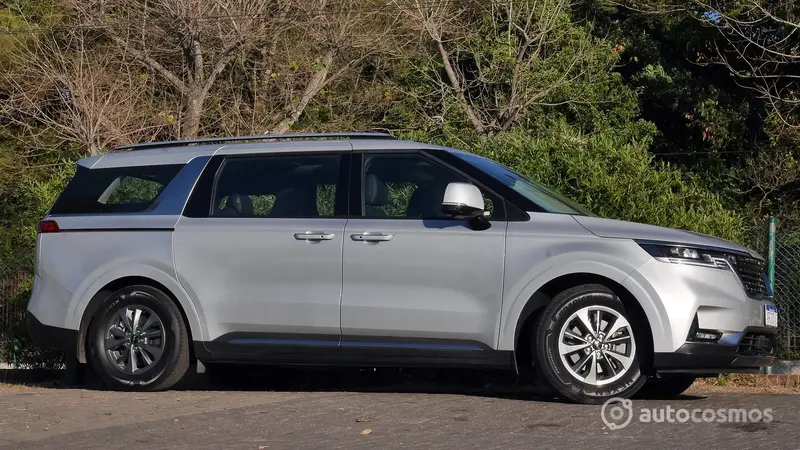 Test drive KIA Carnival 2023