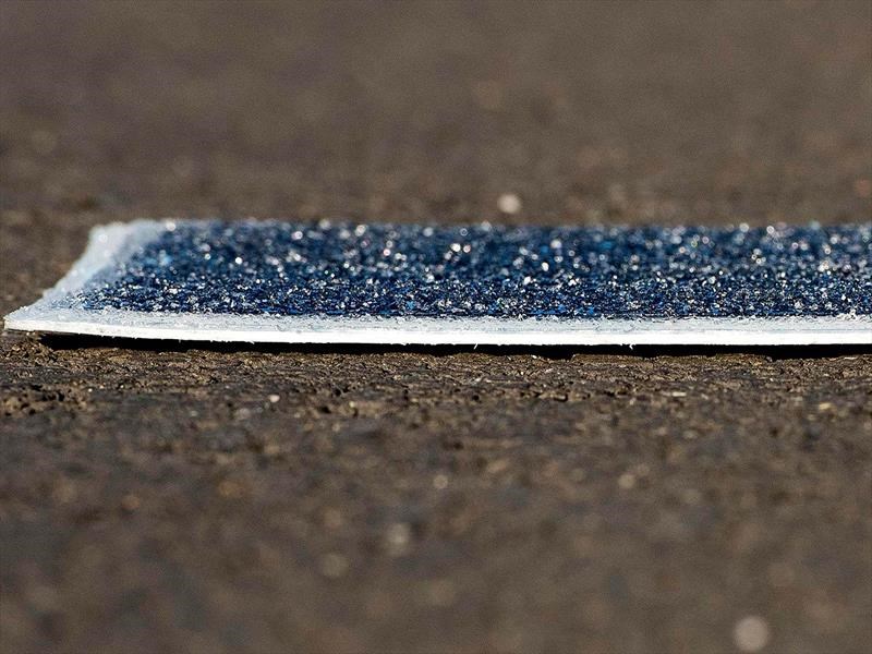 Paneles solares en las rutas