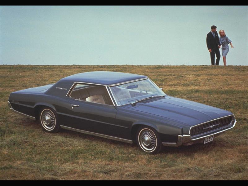Top 10: Ford Thunderbird