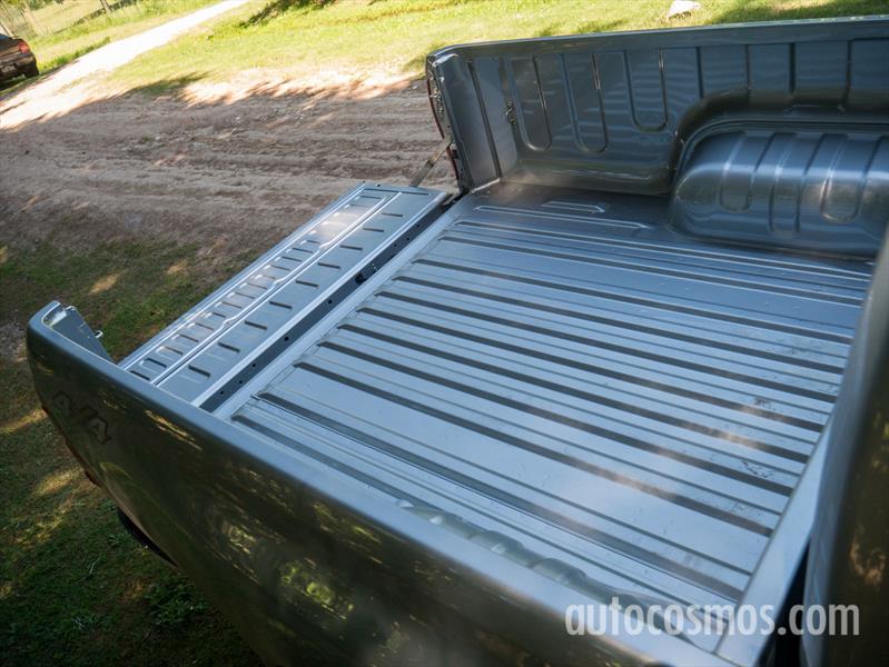 Nueva Toyota Hilux a prueba