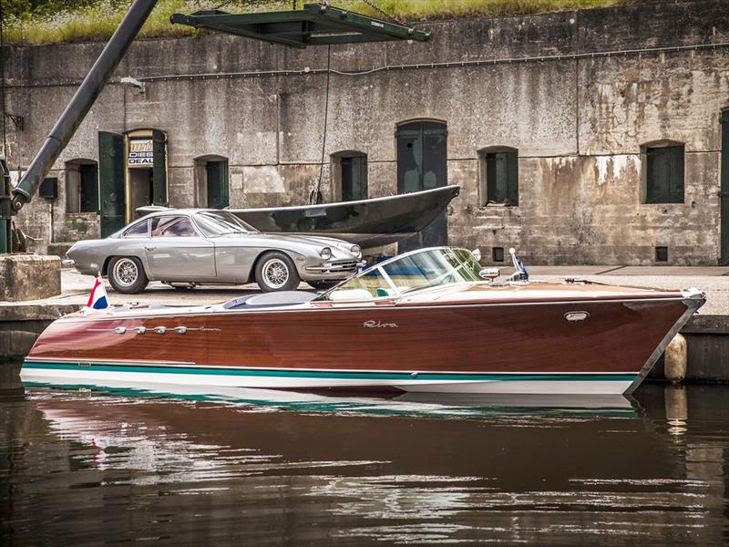 Riva Aquarama Lamborghini con dos V12