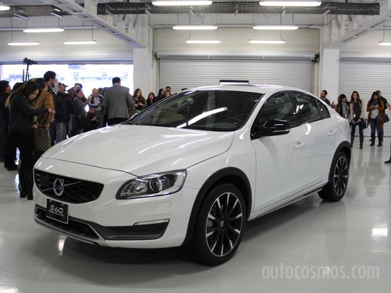 Volvo S60 y V60 Cross Country 2016 llegan a México