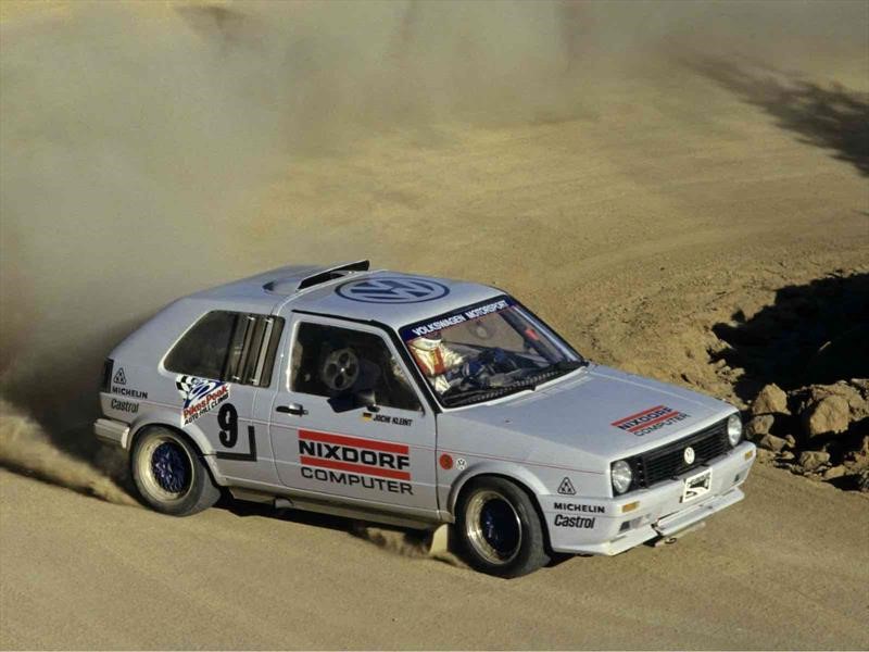 Volkswagen Golf 1987 con "doble motor"