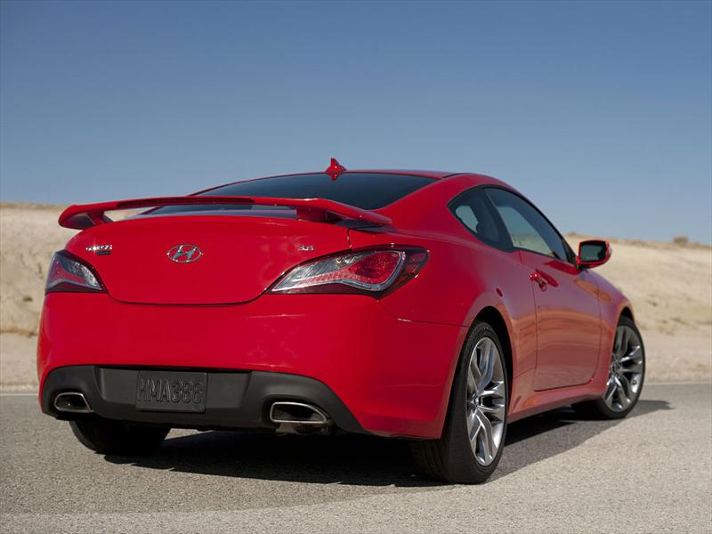 Hyundai Genesis Coupe 2013