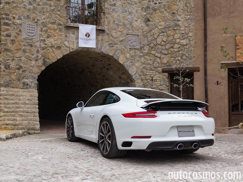 Porsche 911 Carrera 2017