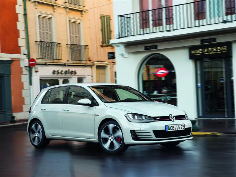 Volkswagen Golf GTI Mk7 - 2012
