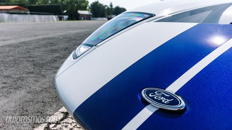 Ford Mustang Shelby GT500 2013 y Ford GT