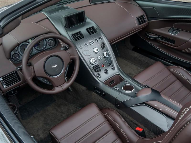 Aston Martin Vantage GT12 Roadster