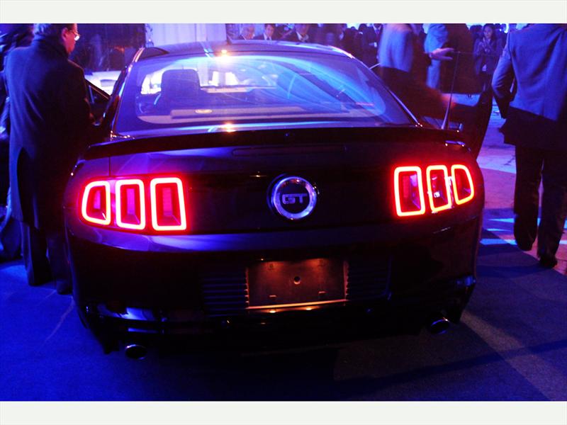Ford Mustang 2013. Lanzamiento en Chile