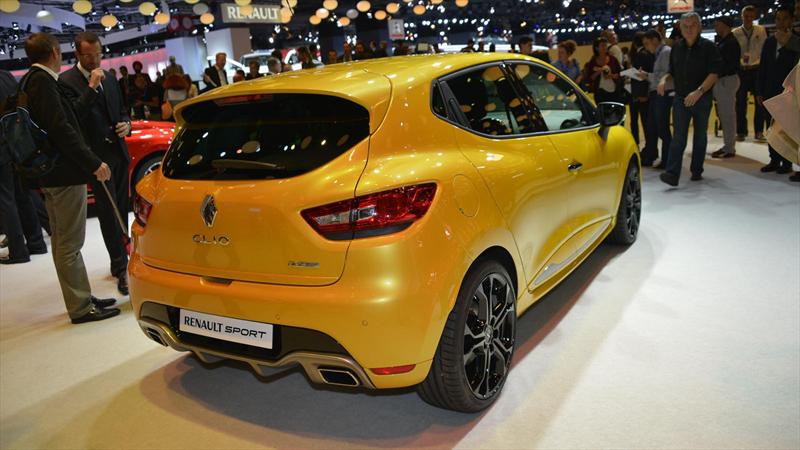 Renault Clio IV RS 200 en París 2012